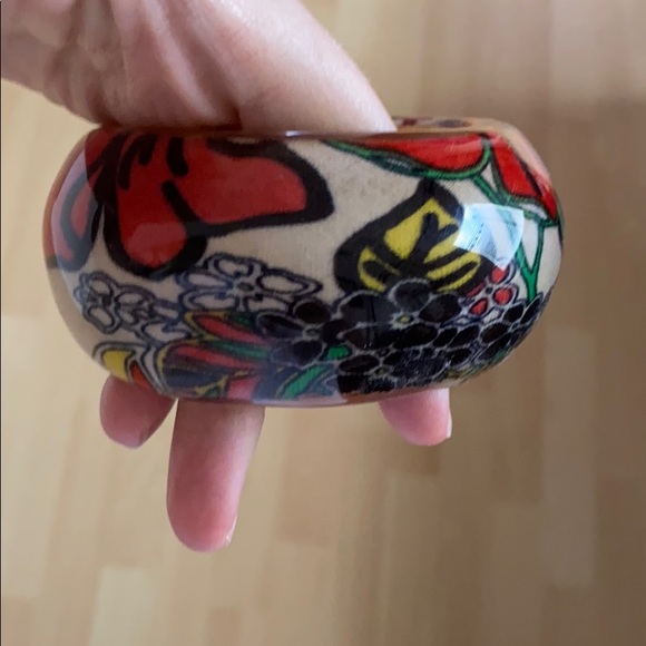Brand new floral bangle - Picture 2 of 2